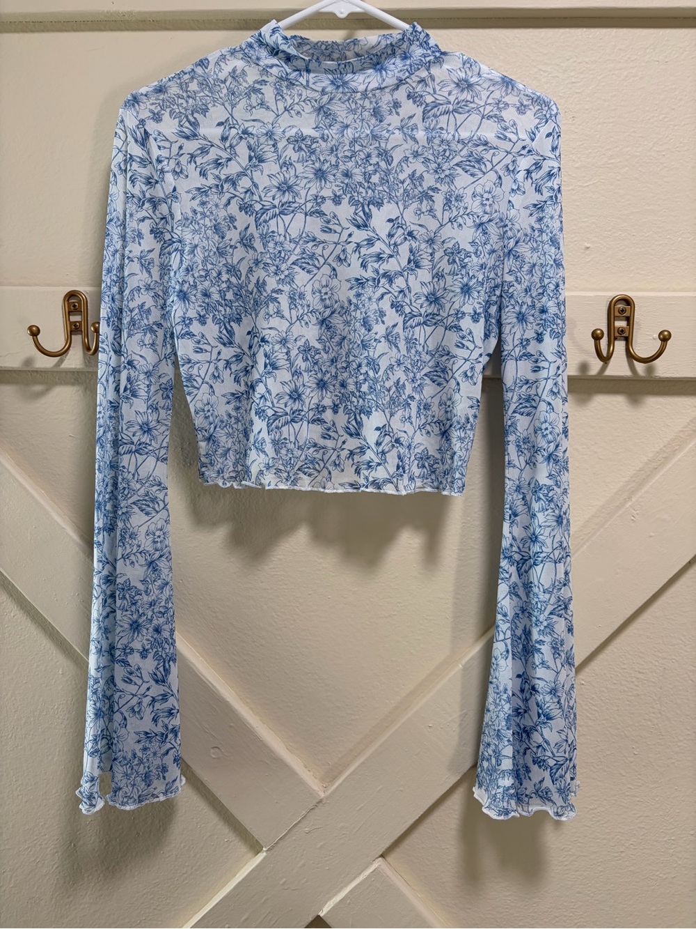Women's Blue Floral Mock Neck Sheer Long Sleeve Crop Top